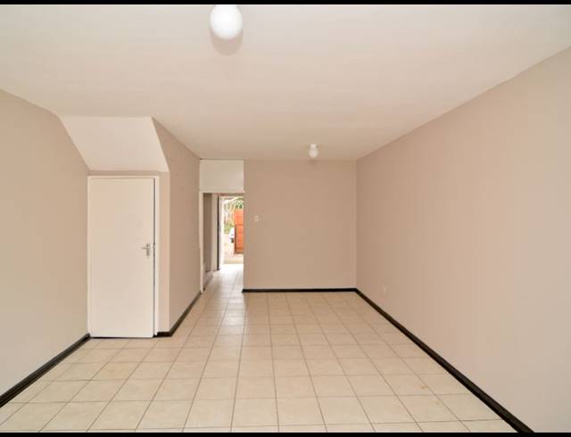 2 BEDROOM APARTMENT FOR SALE IN WINDSOR EAST